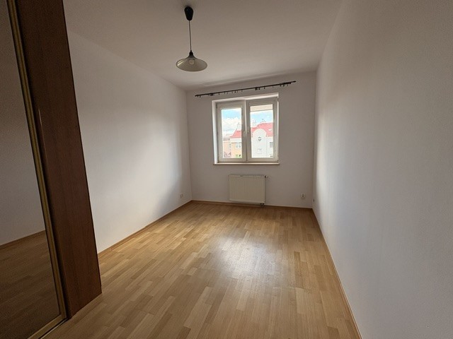 26608941