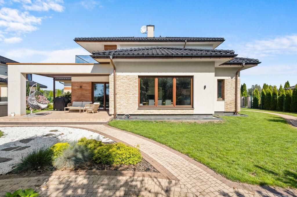 Dom wolnostojący 275 m2  duża działka  Wilanów