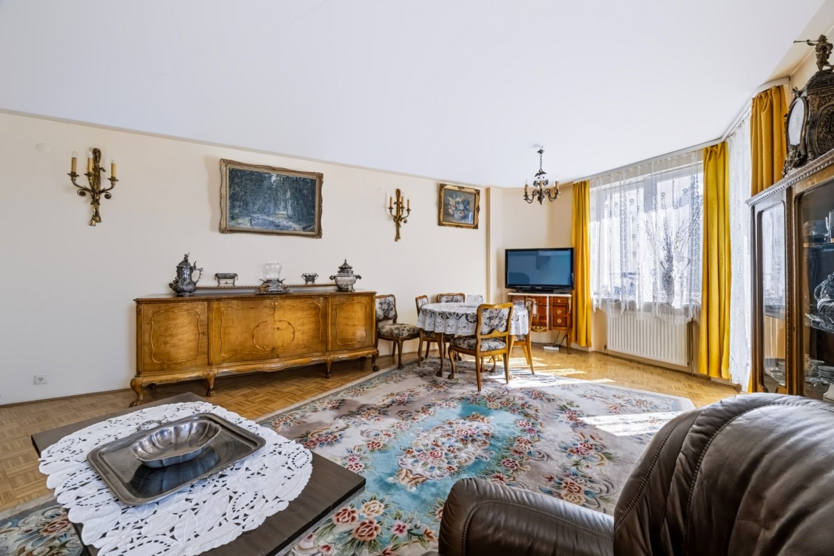 Przestronne 87 m² z balkonem i dodatkową komórką |