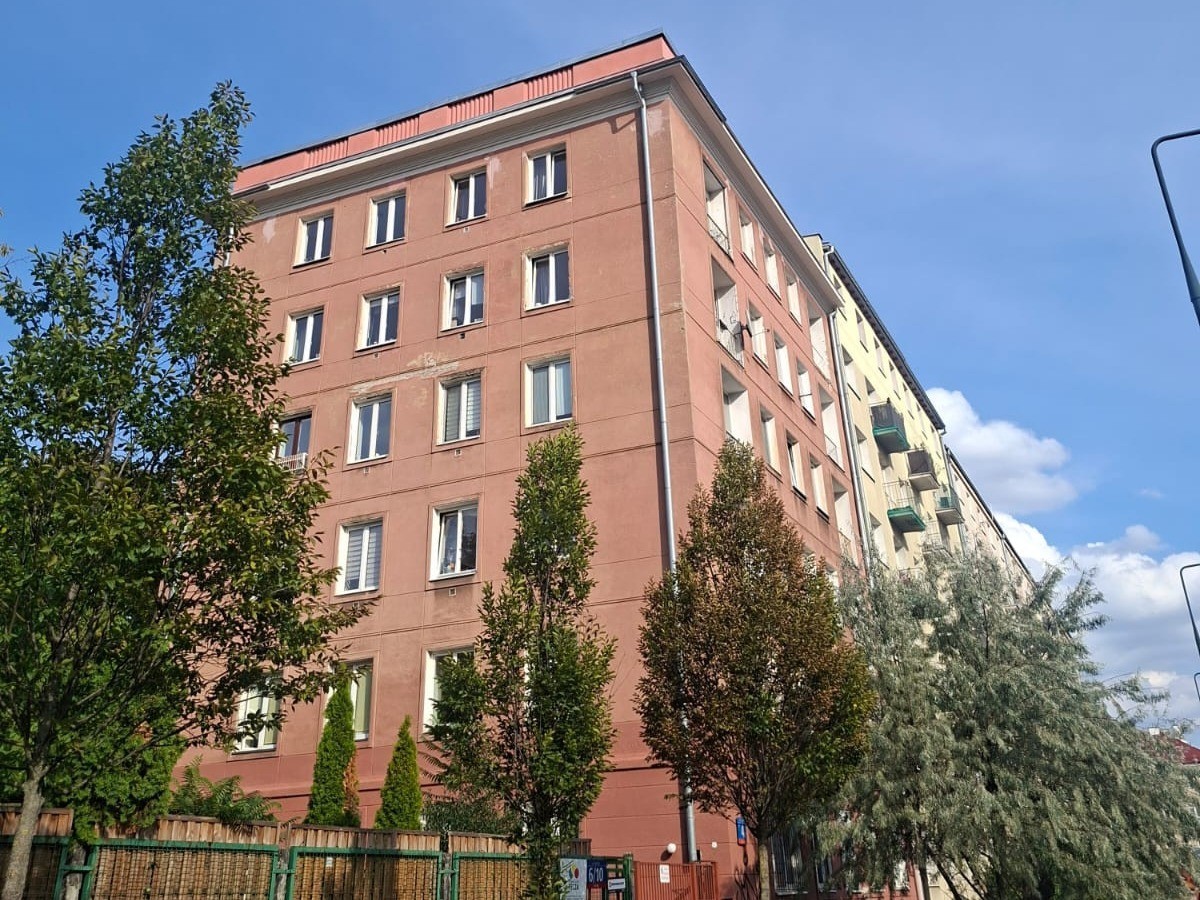 Stara Ochota  – kamienica, sprzedaż małego mieszka