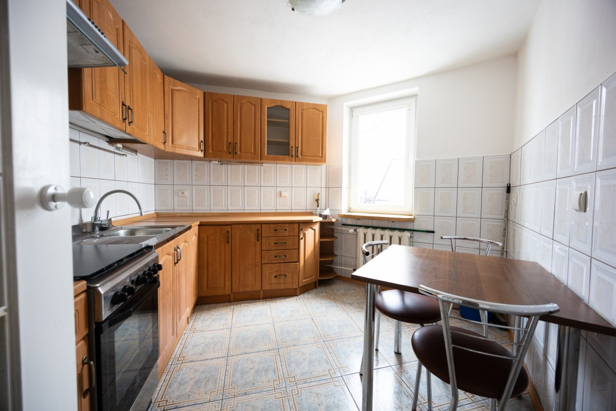 Omulewska 50,7 m² taras 14m² Cegła 1994 2 piwnice