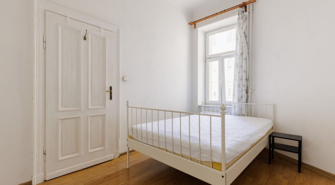 26620573
