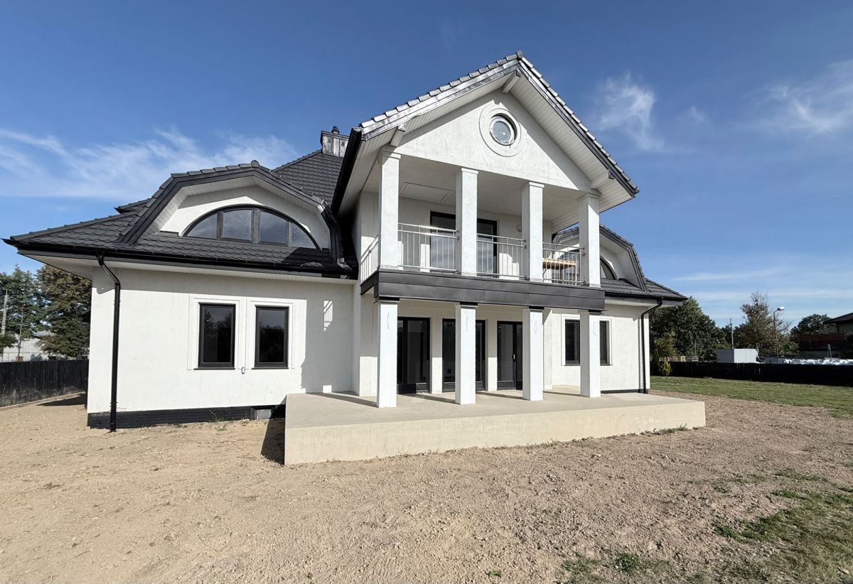 Dom 300 m2/działka 2000 m2/ Wola Mrokowska