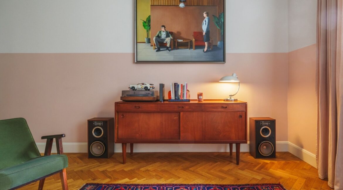 26718435