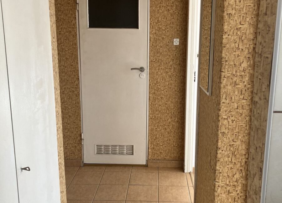 26744576