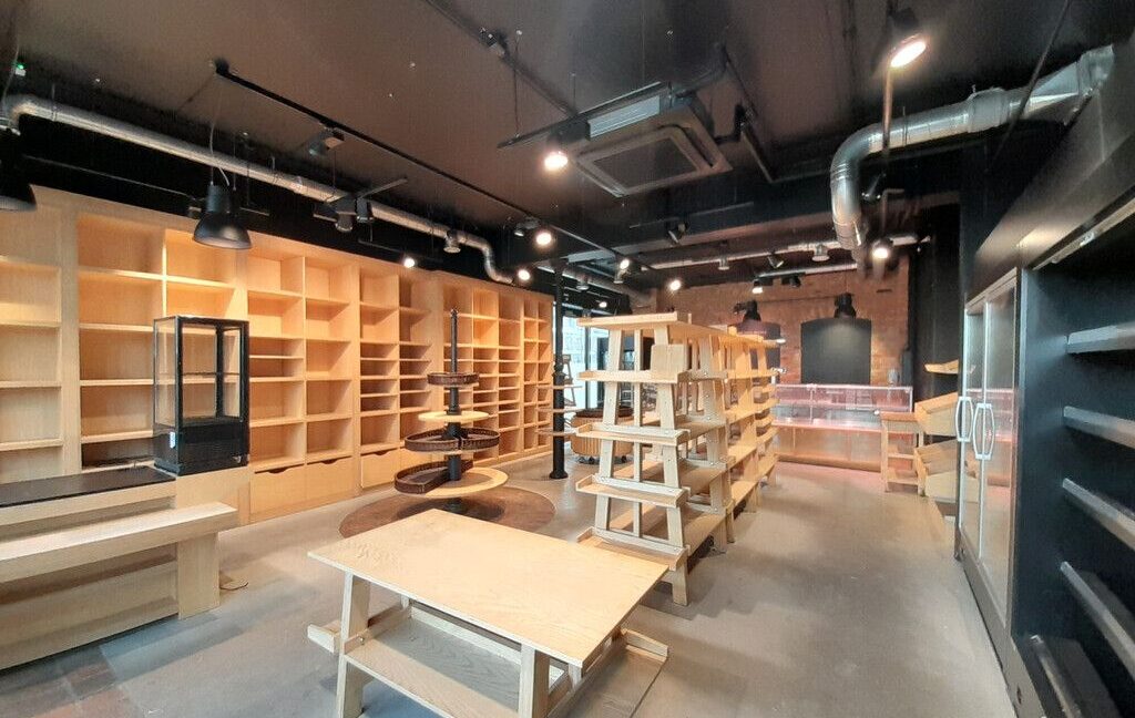 26760218